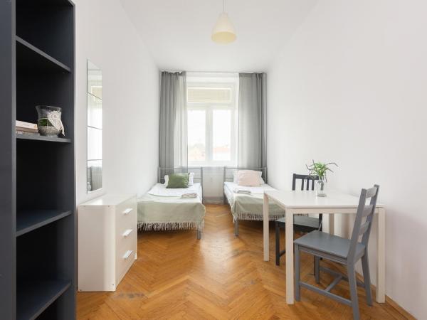 Rooms Nearto Main Square : photo 1 de la chambre chambre lits jumeaux standard
