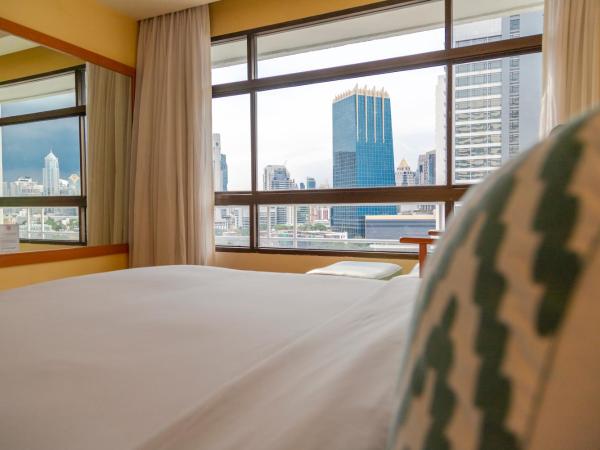 Pinnacle Lumpinee Park Hotel : photo 4 de la chambre chambre double ou lits jumeaux pinnacle