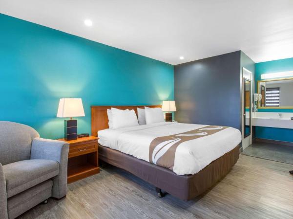 Quality Inn Near Hollywood Walk of Fame : photo 3 de la chambre chambre lit king-size standard - non-fumeurs
