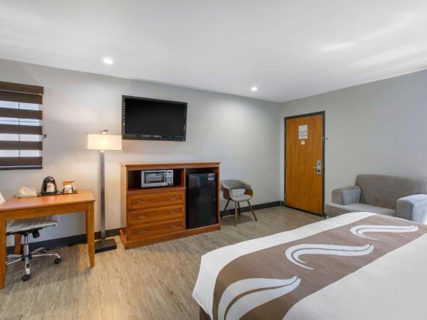 Quality Inn Near Hollywood Walk of Fame : photo 9 de la chambre chambre lit king-size standard - non-fumeurs