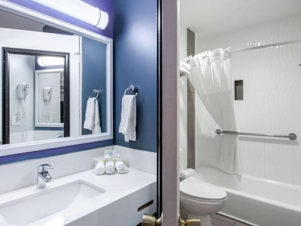 Quality Inn Near Hollywood Walk of Fame : photo 5 de la chambre chambre standard avec 2 lits doubles - non-fumeurs