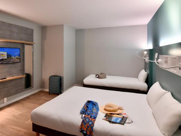 ibis budget Saint Nazaire Centre Gare : photo 4 de la chambre chambre quadruple