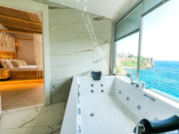 Bilem Hotel Beach & Spa : photo 6 de la chambre suite deluxe avec baignoire spa