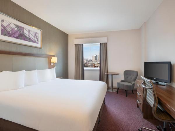 Leonardo Hotel Leeds : photo 1 de la chambre chambre lit king-size exécutive