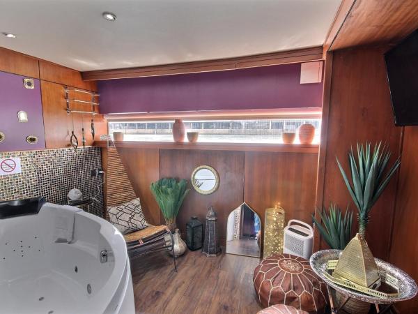 VIP Paris Yacht Hôtel : photo 3 de la chambre suite avec jacuzzi