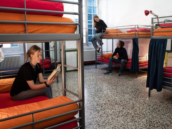 OStellin Genova Hostel : photo 3 de la chambre lit simple dans dortoir mixte