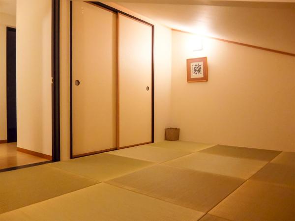 Guesthouse Bell Fushimi : photo 1 de la chambre chambre de style japonais avec salle de bains commune