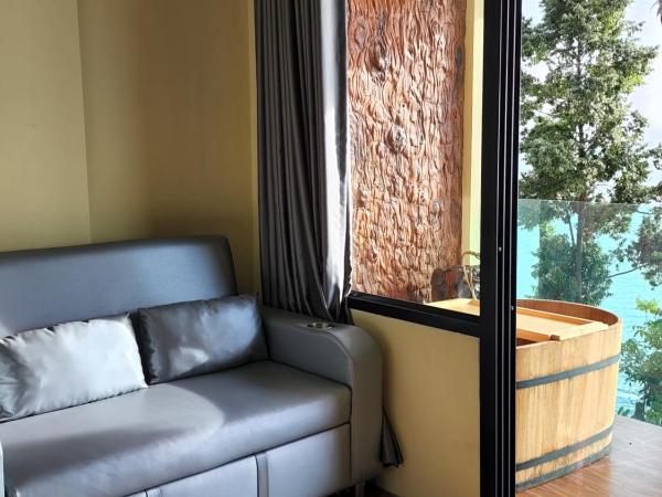 Cliff Lanta Suite-Koh Lanta Krabi : photo 4 de la chambre chambre double avec balcon