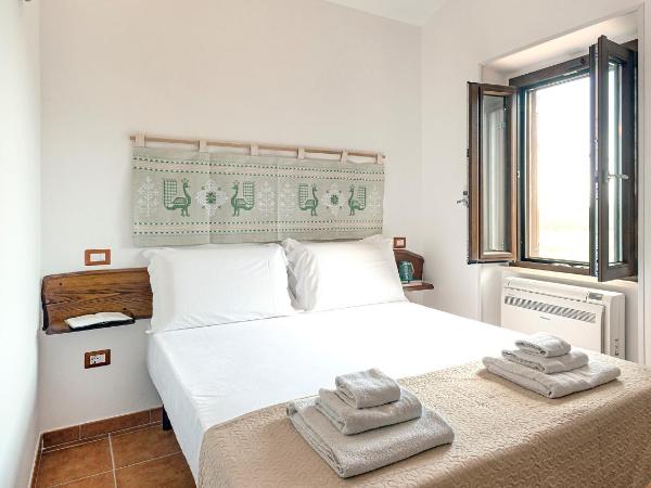 Welcomely - Guesthouse Kadossene Alghero : photo 4 de la chambre chambre double avec salle de bains privative