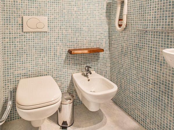 Welcomely - Guesthouse Kadossene Alghero : photo 7 de la chambre chambre double avec salle de bains privative