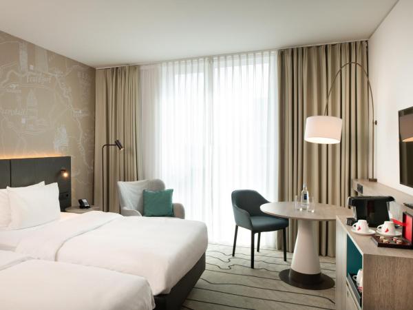 Hyatt Place Frankfurt Airport : photo 1 de la chambre chambre lits jumeaux deluxe