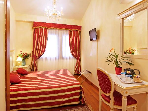 Hotel San Luca Venezia : photo 1 de la chambre chambre double - dépendance