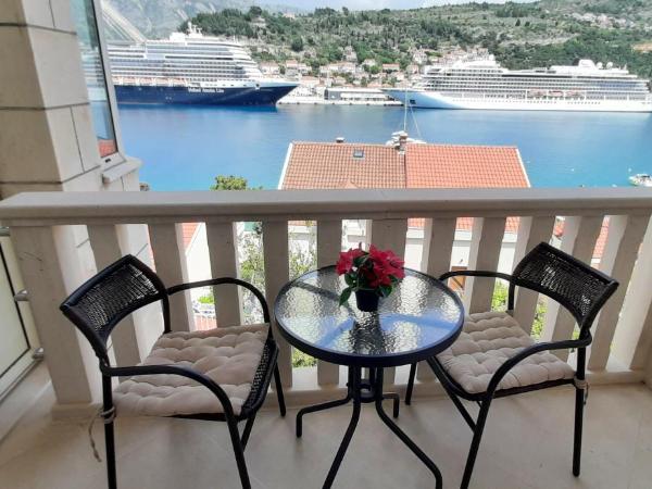 Apartments Villa Sirena : photo 6 de la chambre studio avec balcon et vue sur la mer