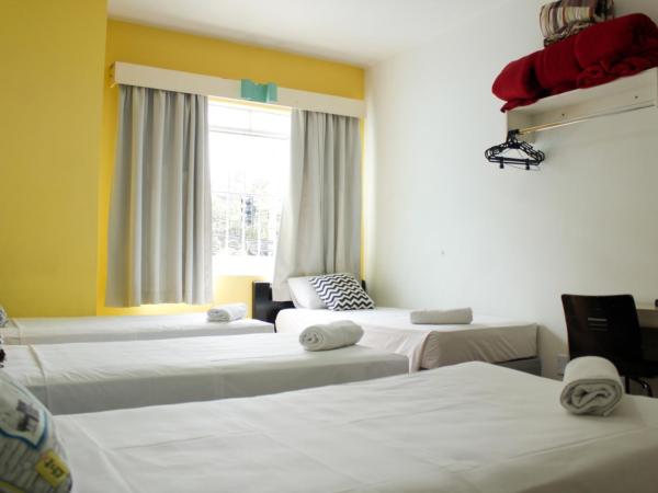Hotel Blumenau Centro : photo 2 de la chambre chambre quadruple standard