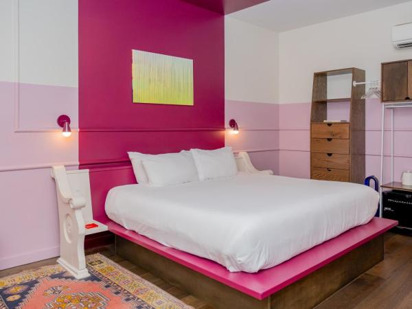 The Russell : photo 3 de la chambre interior room 1:6