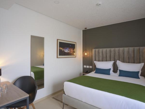 MAIA HOTEL SUITES : photo 2 de la chambre suite junior