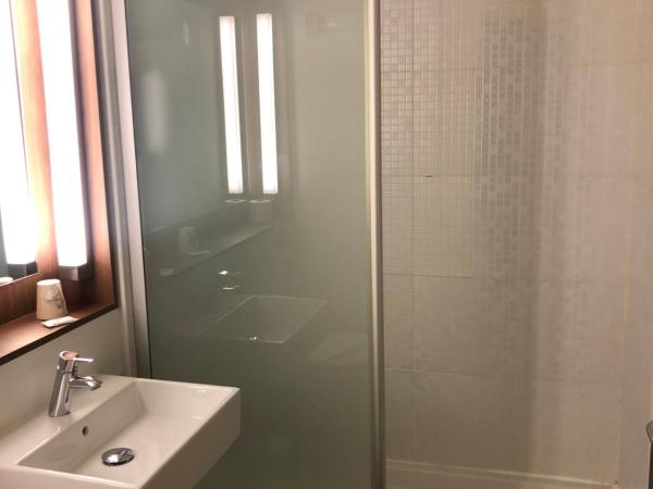 The Originals Access, Hôtel Foix : photo 9 de la chambre chambre quadruple