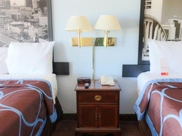 Super 8 by Wyndham College Park/Atlanta Airport West : photo 3 de la chambre chambre double avec 2 lits doubles - non-fumeurs