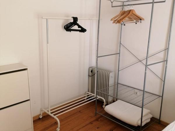 Bica Mini Hostel : photo 6 de la chambre chambre double avec salle de bains privative