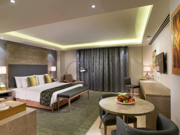 Centara Muscat Hotel Oman : photo 3 de la chambre suite exécutive lit king-size
