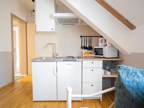 Paon Boutique Apartments : photo 3 de la chambre studio