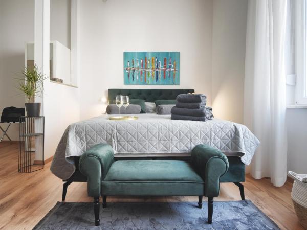 Emi Luxury Apartments : photo 7 de la chambre studio standard