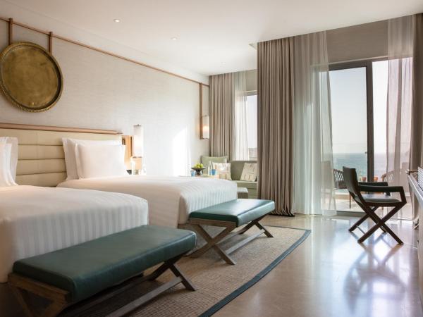 Jumeirah Muscat Bay Oman : photo 4 de la chambre chambre océan deluxe avec balcon