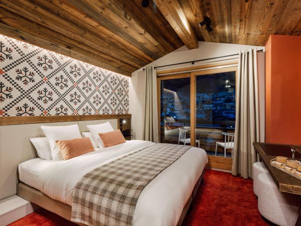 Hôtel Névé : photo 4 de la chambre chambre familiale avec balcon