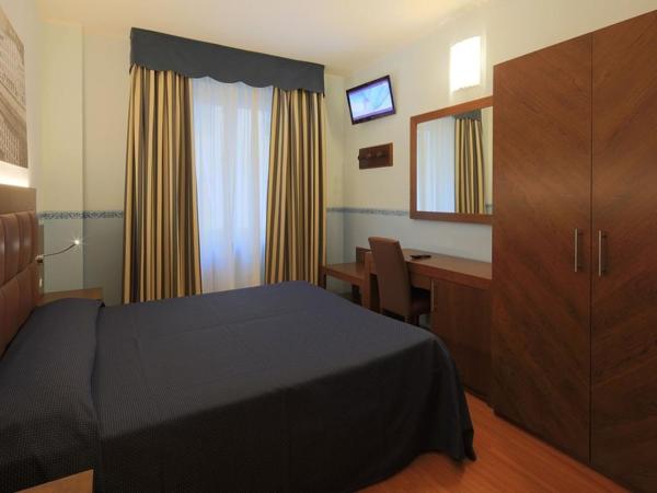 Hotel Terminus & Plaza : photo 6 de la chambre chambre lits jumeaux