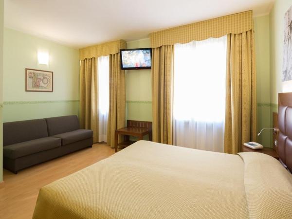 Hotel Terminus & Plaza : photo 2 de la chambre chambre double ou lits jumeaux supérieure