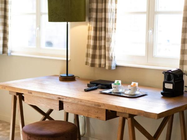 Hotel Suisse : photo 2 de la chambre chambre familiale supérieure - vue sur cathédrale