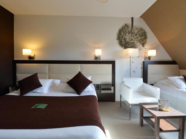 Quality Hotel La Marebaudière Vannes Centre : photo 4 de la chambre chambre triple 