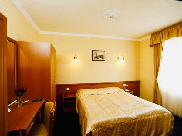 Hotel Korona Wellness, Rendezvény és Borszálloda : photo 2 de la chambre suite vip pour 2 personnes