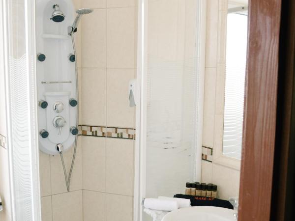 Hotel Korona Wellness, Rendezvény és Borszálloda : photo 4 de la chambre suite vip pour 2 personnes