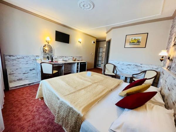 Hotel Korona Wellness, Rendezvény és Borszálloda : photo 3 de la chambre chambre lit queen-size - vue sur jardin