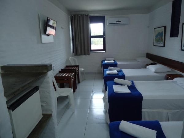 Hotel Praia do Futuro : photo 1 de la chambre chambre quadruple