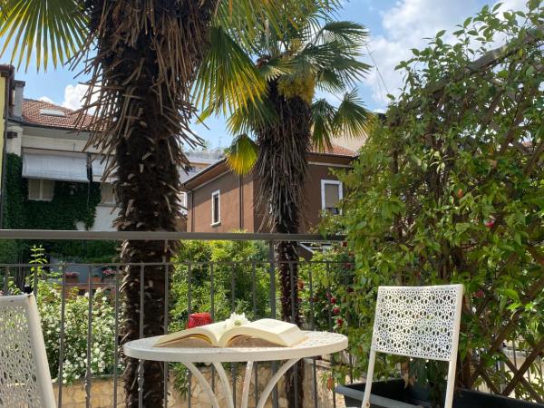 Hotel RossoVino Milano : photo 5 de la chambre chambre double avec salle de bains privative