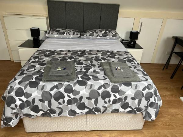 North West Lodge Guest House : photo 10 de la chambre chambre double avec salle de bains privative