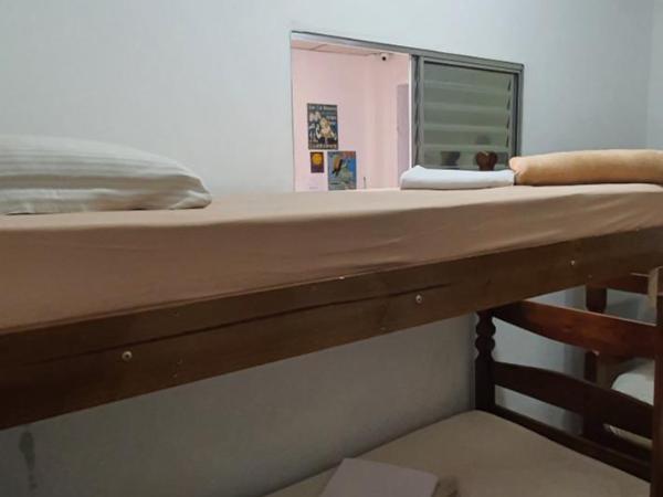 Hostel Calábria na Vila Madalena junto a alegria da Vila : photo 10 de la chambre lit dans dortoir mixte de 4 lits