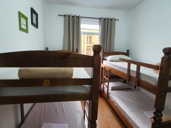 Hostel Calábria na Vila Madalena junto a alegria da Vila : photo 1 de la chambre lit dans dortoir pour femmes de 4 lits
