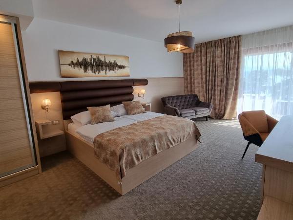 Villa Vista : photo 8 de la chambre chambre double deluxe avec balcon - vue sur mer - dépendance