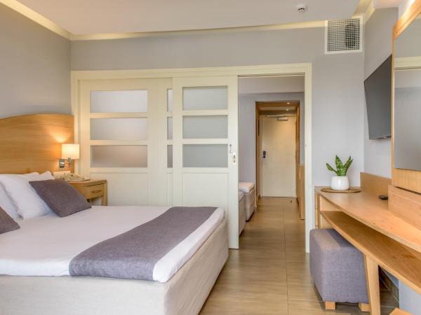 Lyttos Beach : photo 3 de la chambre chambre familiale avec porte coulissante - vue sur mer