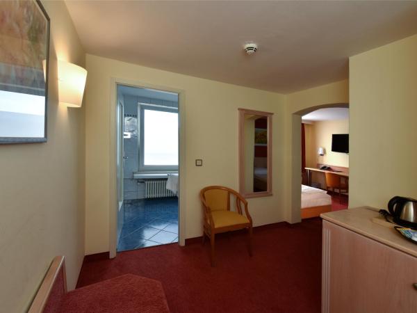 Hotel ADRIA München : photo 8 de la chambre suite junior