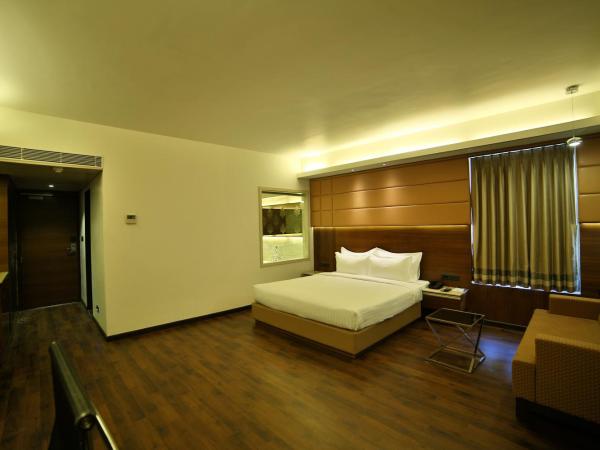 HOTEL G EXPRESS Formerly Known as TGB Express : photo 8 de la chambre deluxe room (locals and unmarried couples are not allowed)