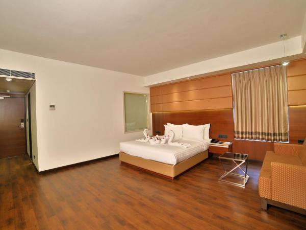 HOTEL G EXPRESS Formerly Known as TGB Express : photo 10 de la chambre deluxe room (locals and unmarried couples are not allowed)