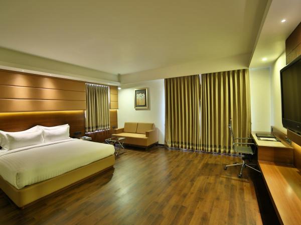 HOTEL G EXPRESS Formerly Known as TGB Express : photo 7 de la chambre premium room with jacuzzi ( locals and unmarried couples are not allowed)