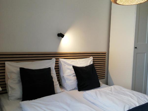 Rooms by Apartamenty Lubartowska Street : photo 3 de la chambre chambre double avec salle de bains privative