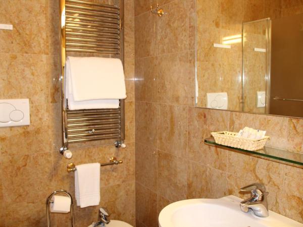 Mokinba Hotels Sant'Ambroeus : photo 6 de la chambre chambre lits jumeaux