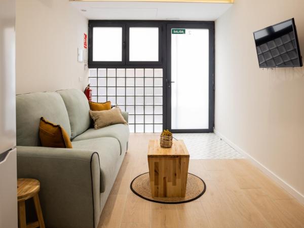 FLORIT FLATS - The Serreria Rooms : photo 1 de la chambre chambre familiale standard