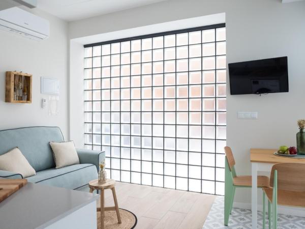 FLORIT FLATS - The Serreria Rooms : photo 1 de la chambre chambre triple confort